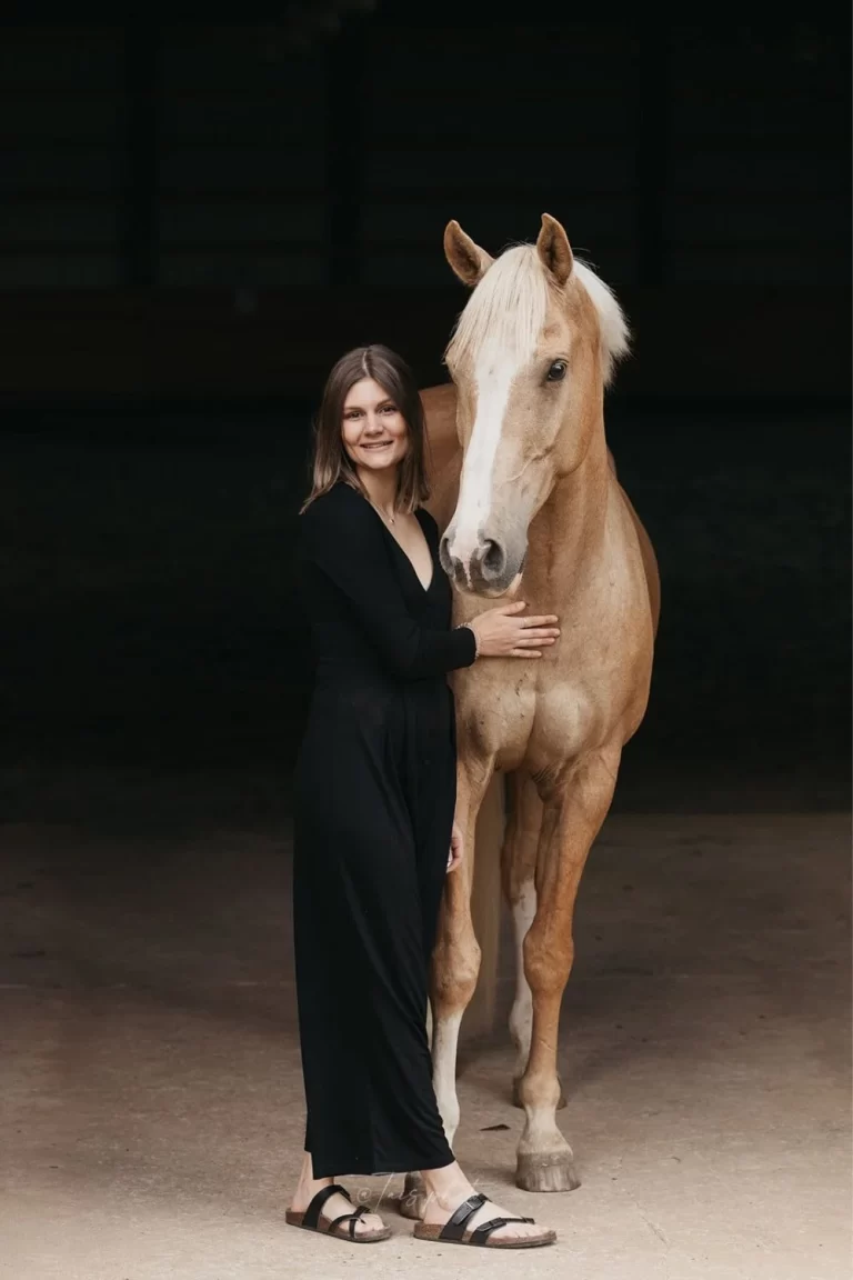 Picture of Rachel Eileen and her horse